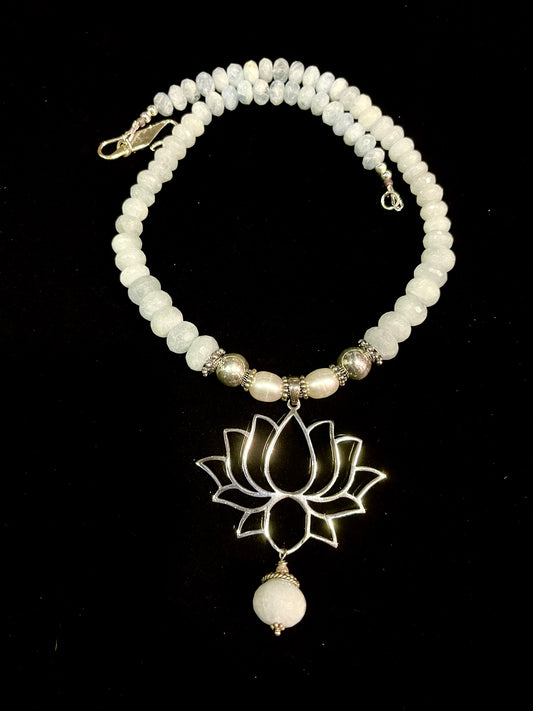Aquamarine and silver wore lotus pendant