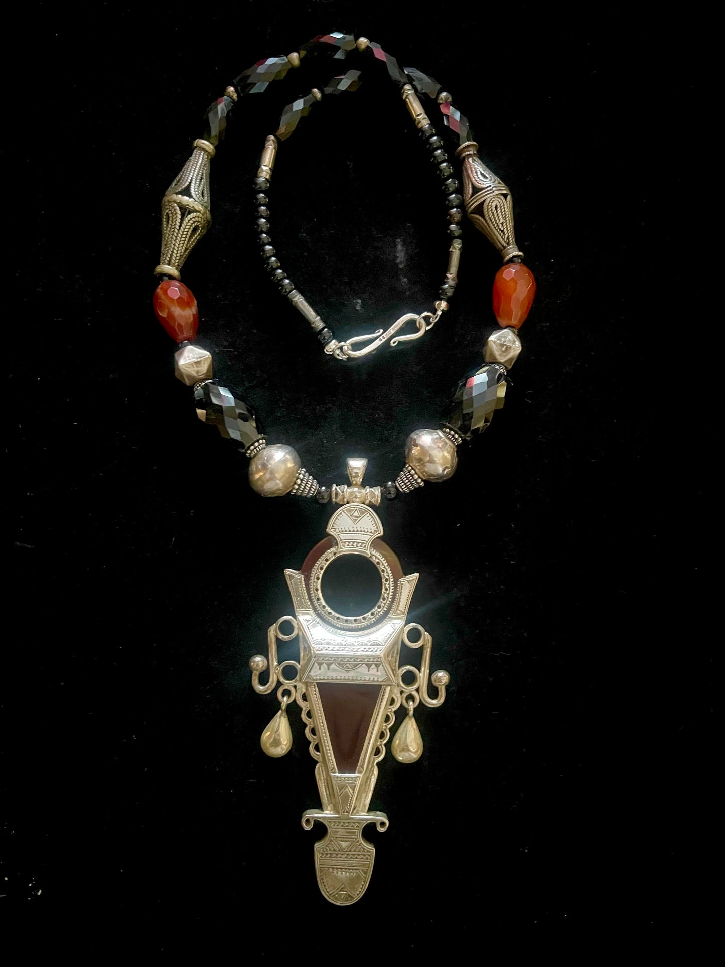 Agate and Silver Tuareg pendant