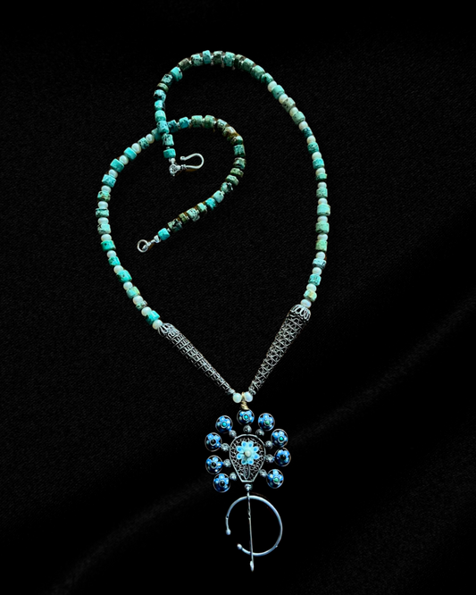 Beautiful little Moroccan filigree fibula with blue enamel