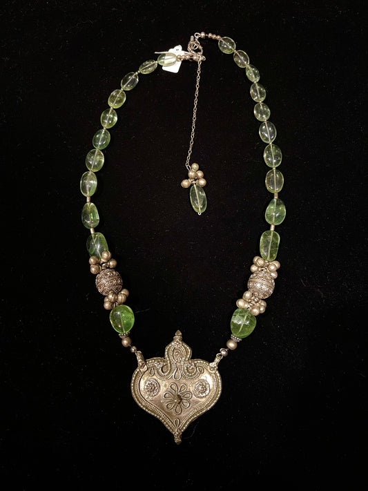 Antique arrowhead pendant  necklace
