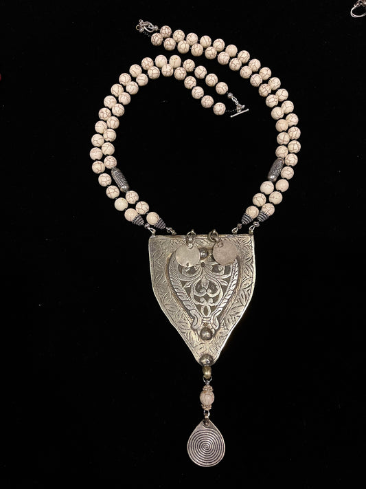 Vintage Moroccan pendant necklace