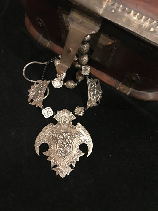 Silver Minangkabau necklace.