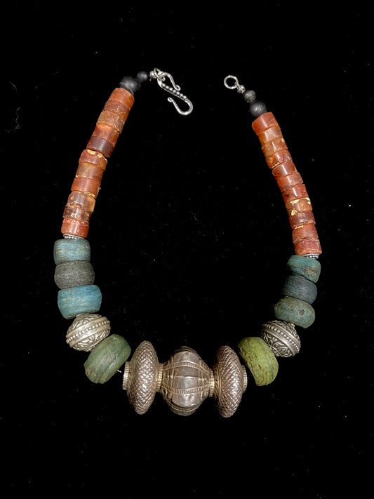 Tilhari bead necklace