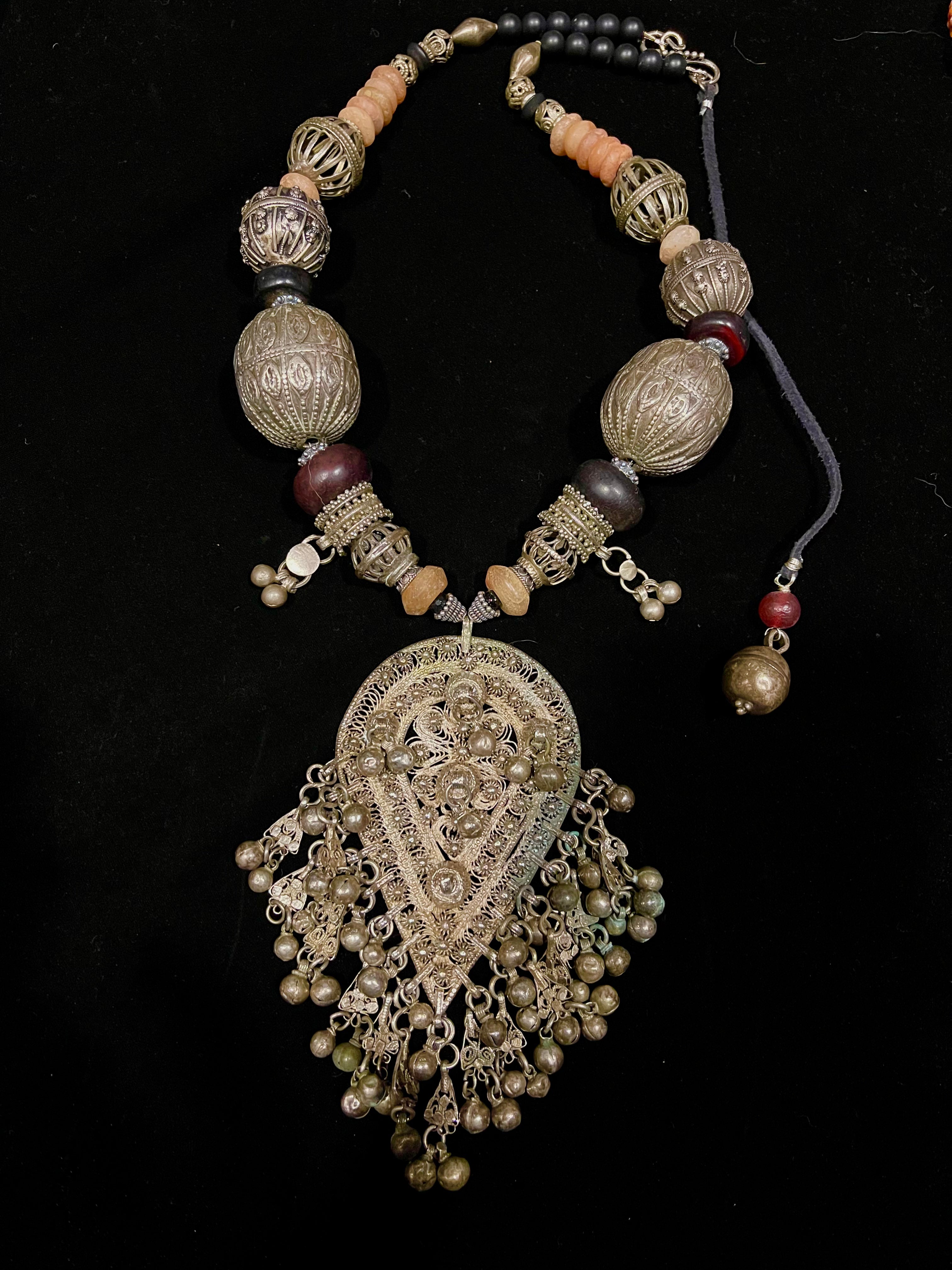 Antique on sale yemeni jewelry