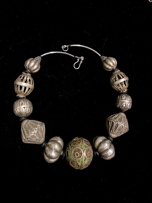 Silver beads necklace